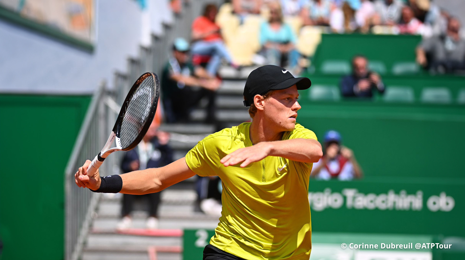 Jannik Sinner nella stagione 2023 sull’erba